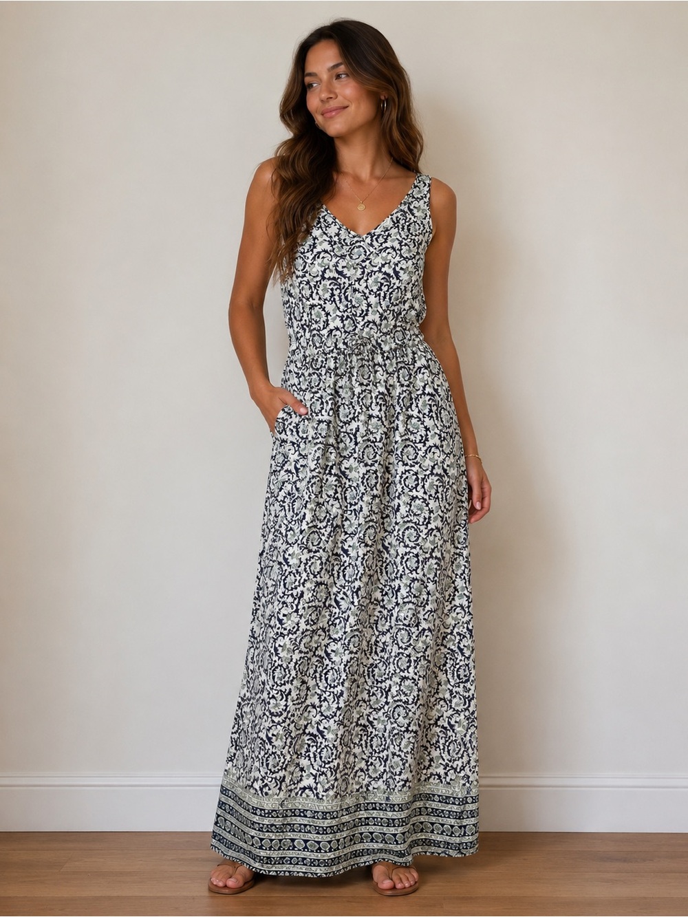 Lucky Brand Navy and White Floral V-Neck Maxi Dress EUC Size XS